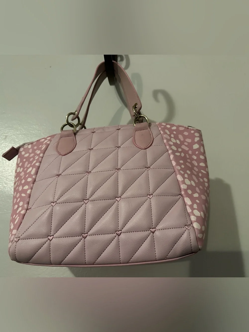 Betsey Johnson luv Johnson heart tote handbag